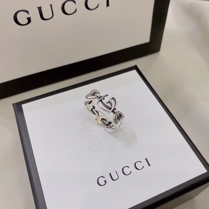 G*u*i rings